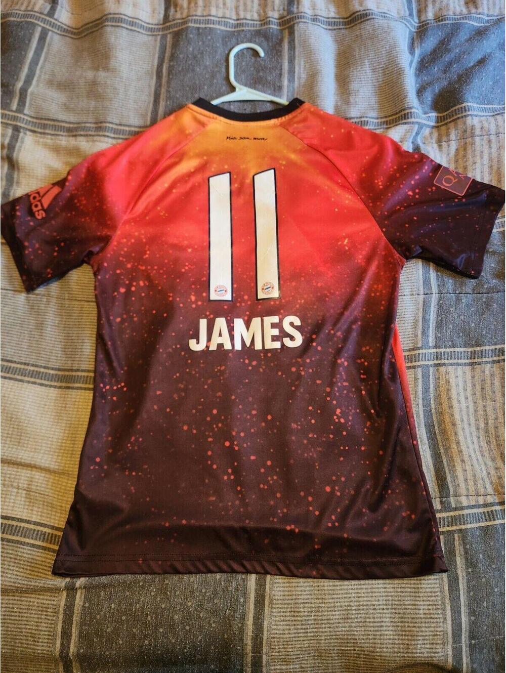 Bayern Munich 2018/2019 James Rodriguez EA Sports 4th Soccer Jersey Size S